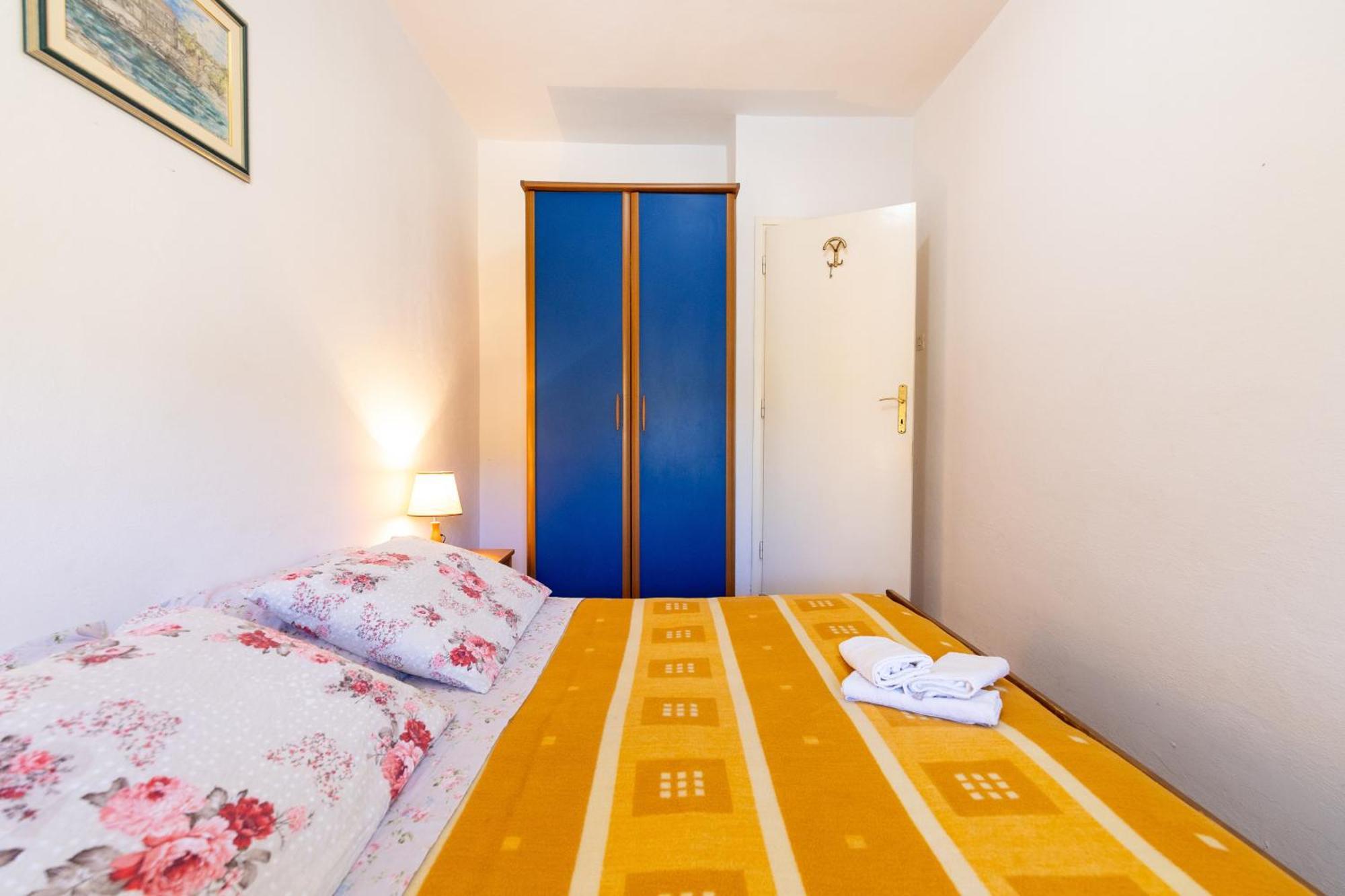 Apartments By The Sea Cove Zarace - Gdinj, Hvar - 2047 Room photo