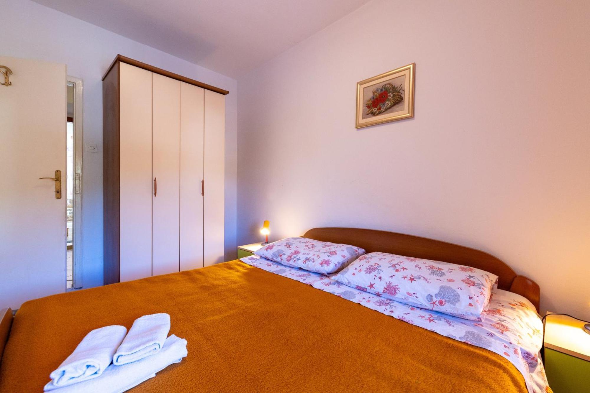 Apartments By The Sea Cove Zarace - Gdinj, Hvar - 2047 Room photo